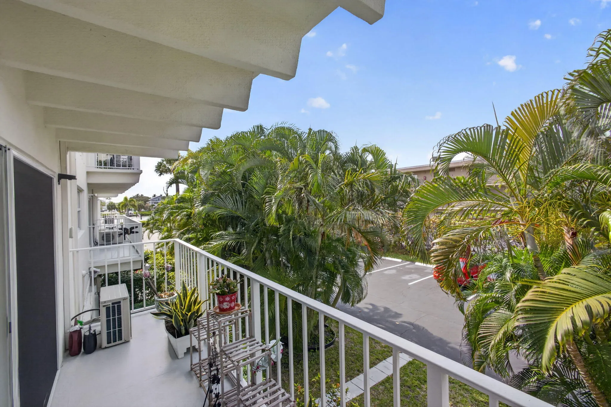Balcony Photo #2