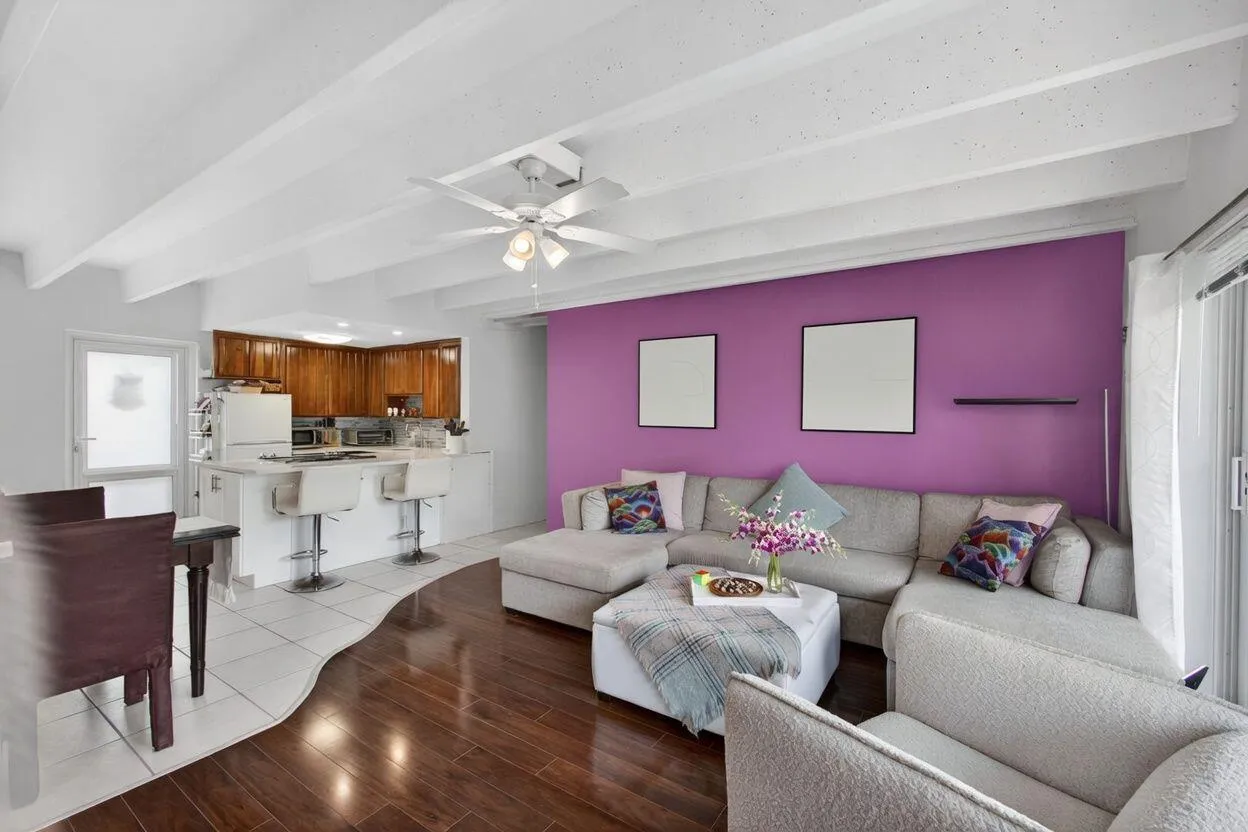 Interior Photo #7
