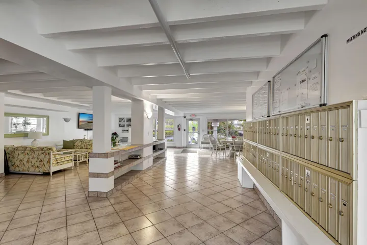 Lobby Photo #3