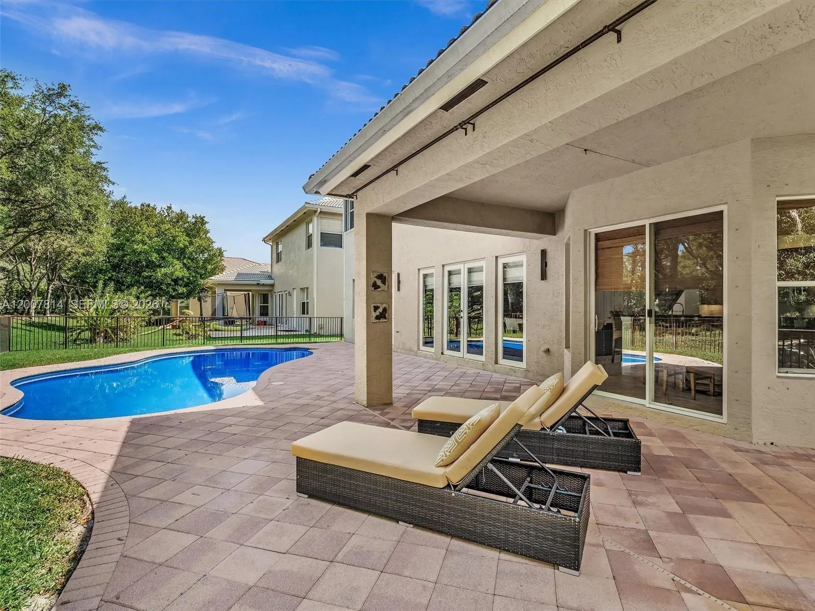 Stunning freeform pool