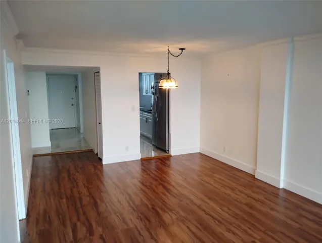 Spacious Dinning and Living area