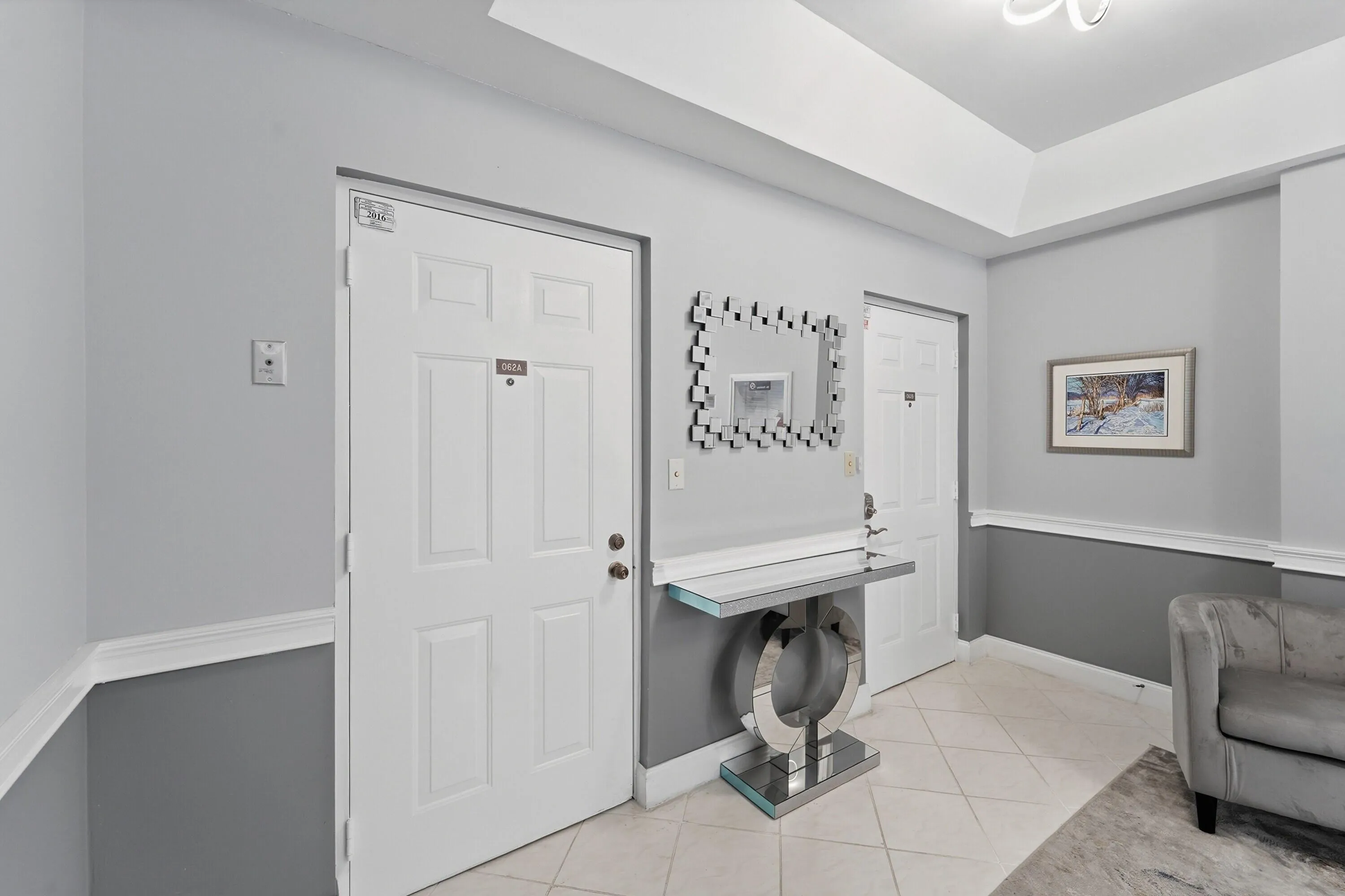 Private Common Area leading into Unit