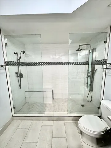 Master Shower 22