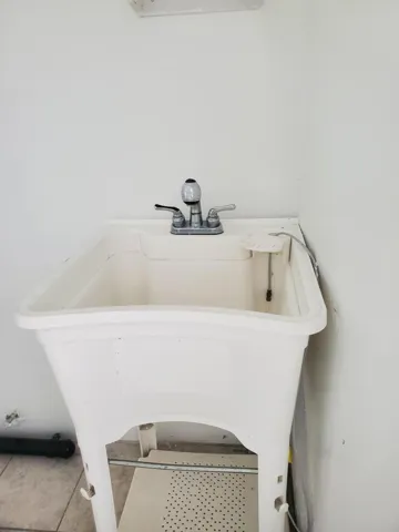 laundry sink
