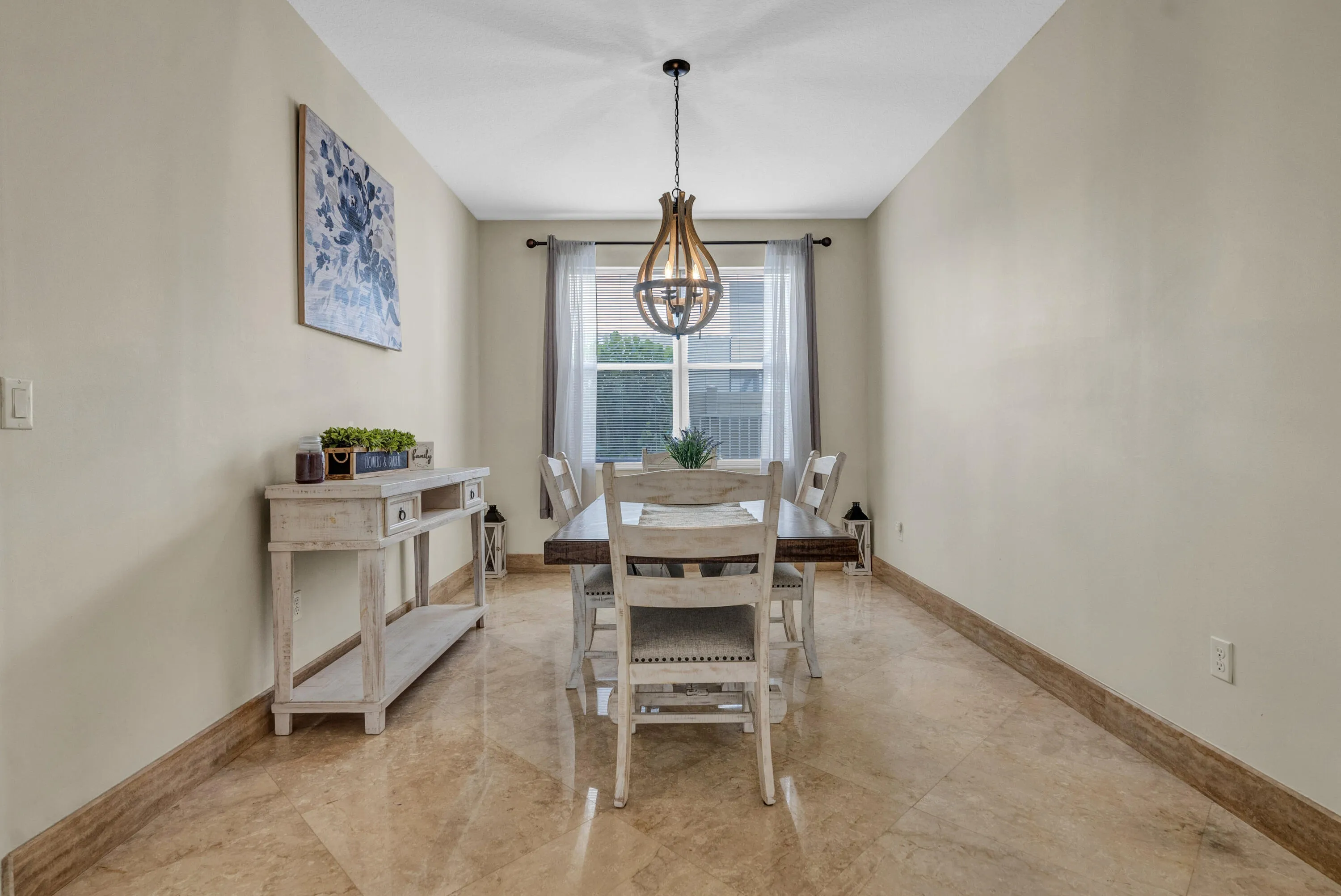 Formal Dining