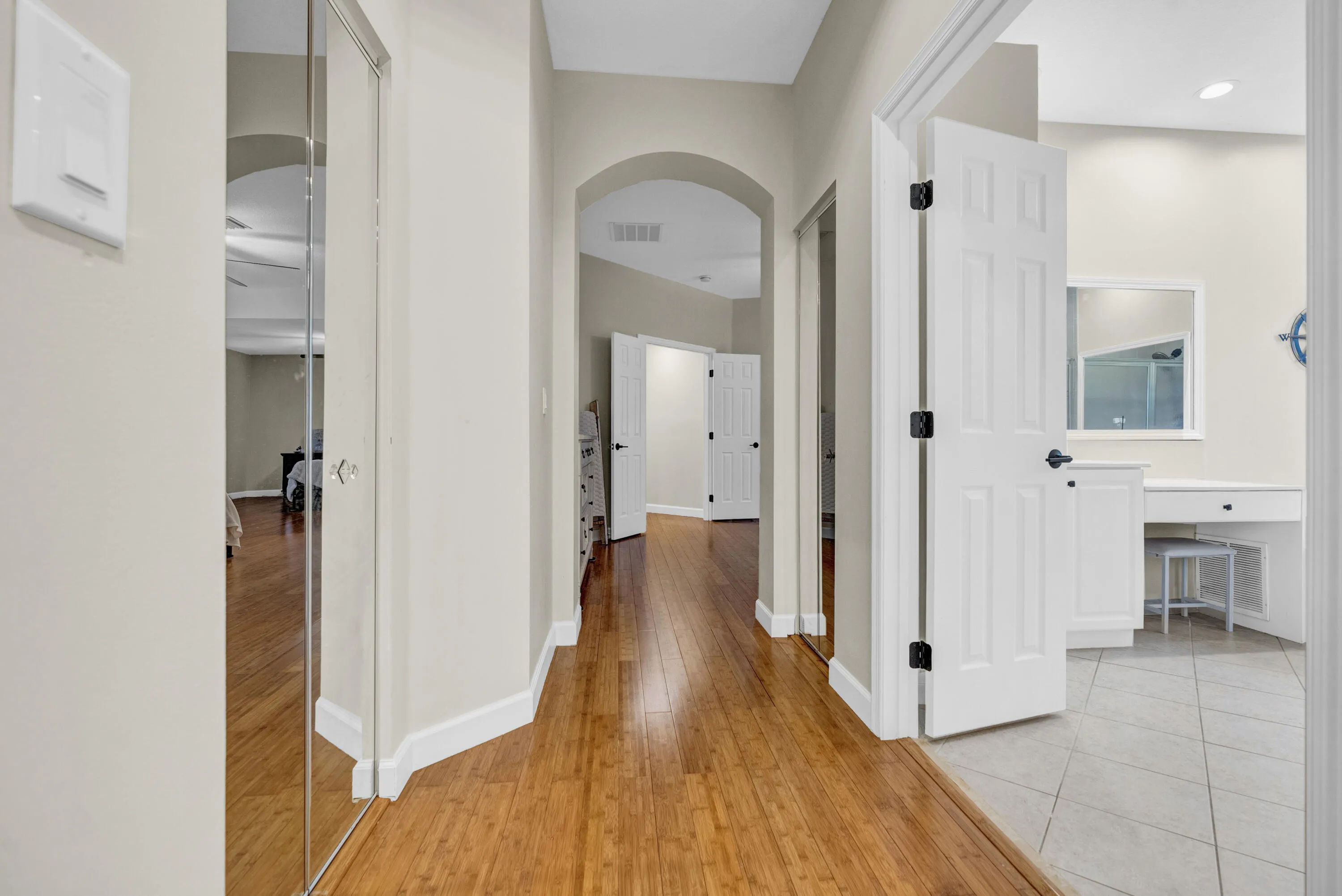 Primary Hall/Bath