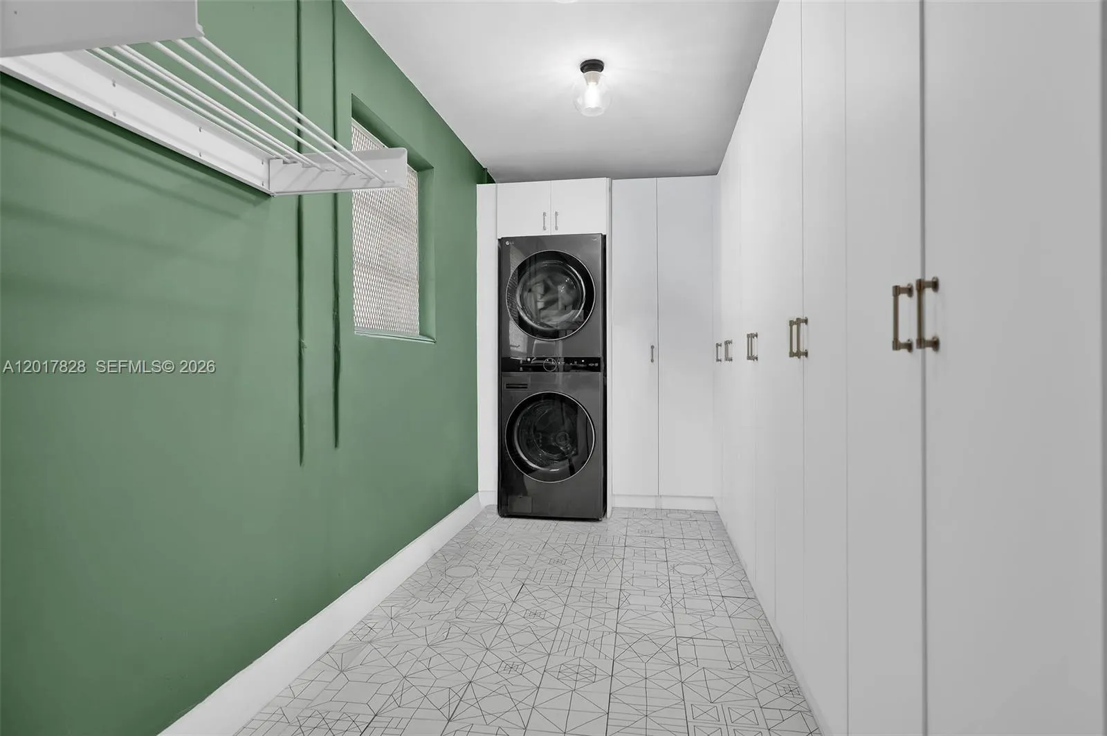 Laundry with additional storage