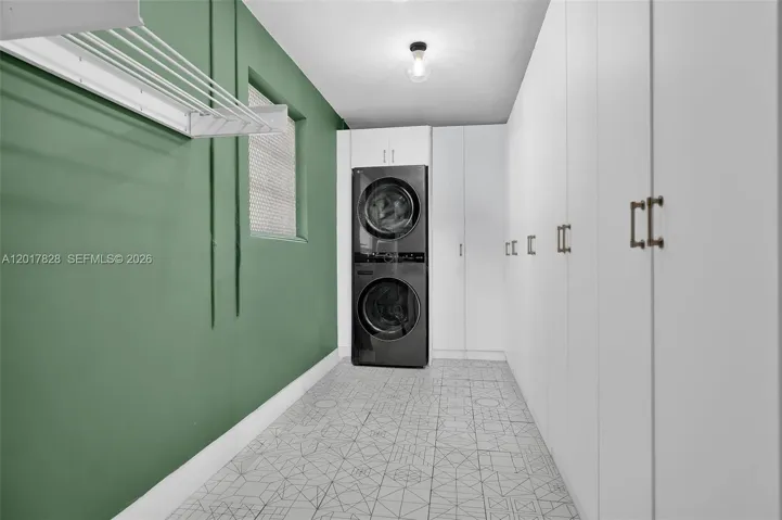 Laundry with additional storage