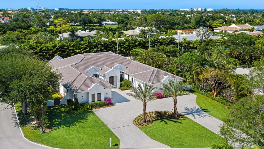 2775 Ave Au Soleil (24)