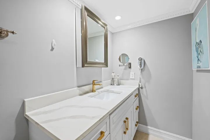 powder room