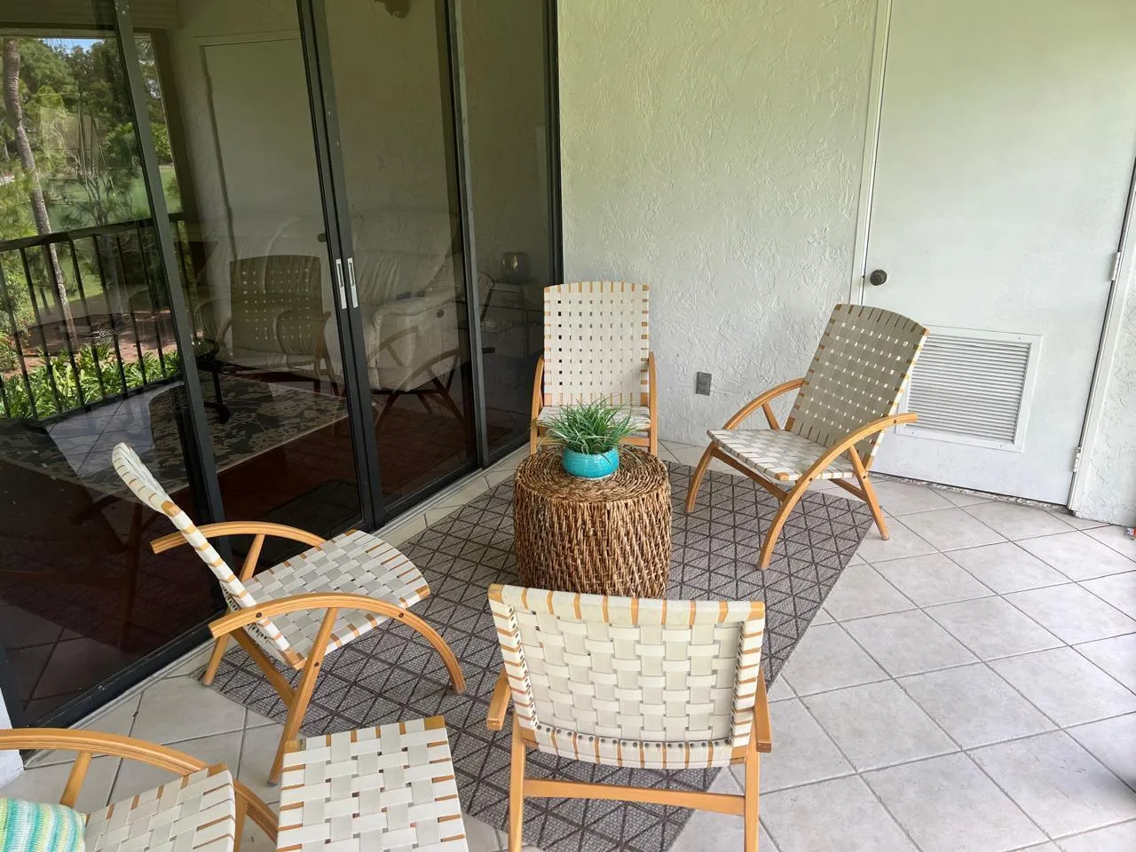 Lanai beautiful furniture