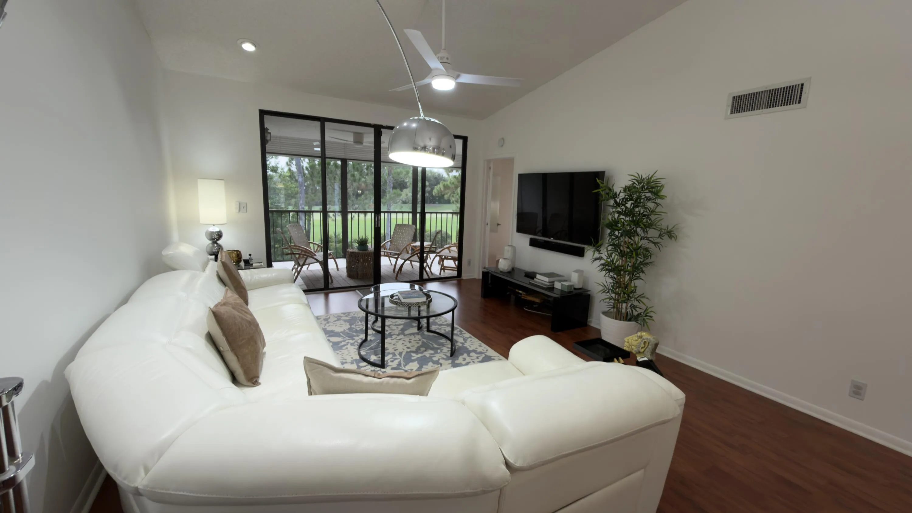 Living room 2