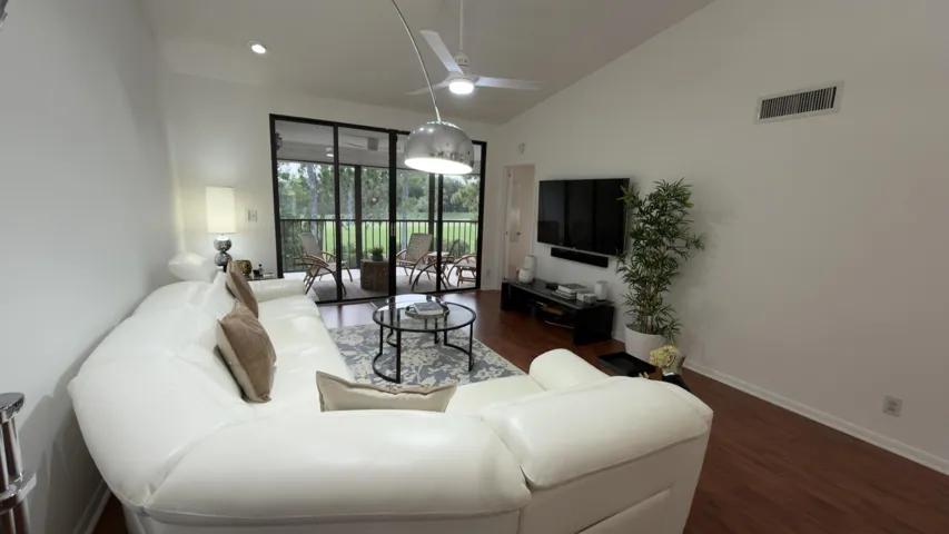 Living room 2