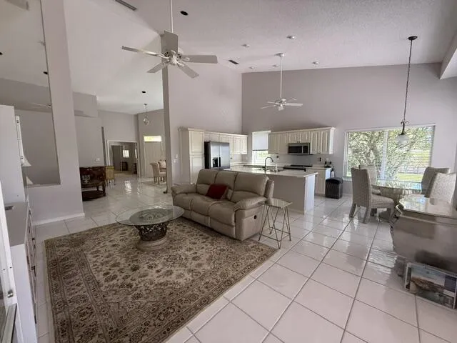 Open kitchen layout