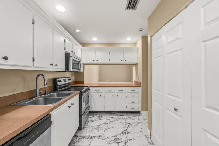 017-4585HollyLakeDrive-LakeWorth-FL-3346