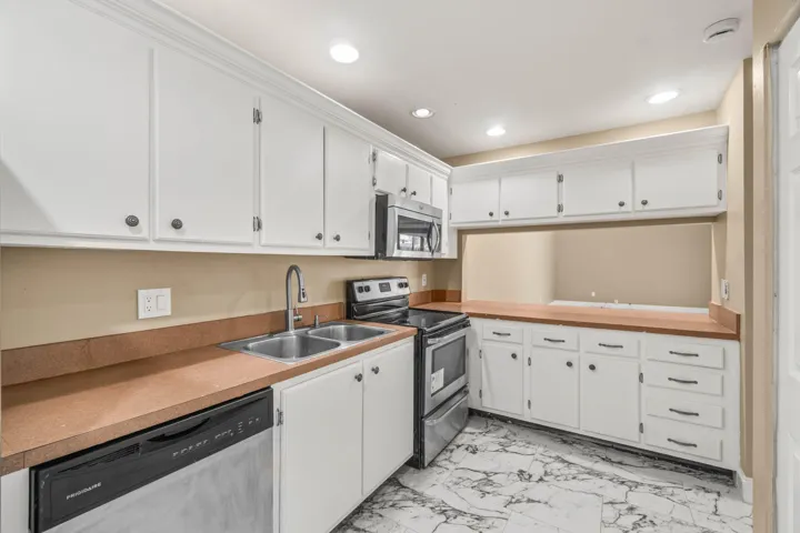 016-4585HollyLakeDrive-LakeWorth-FL-3346