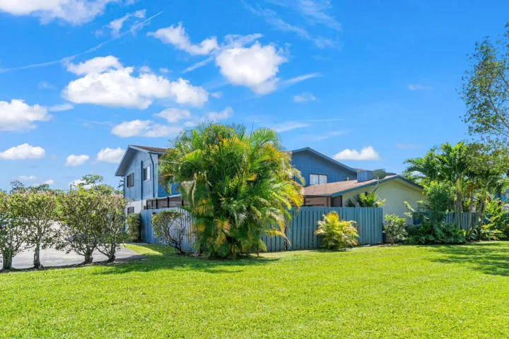 031-4585HollyLakeDrive-LakeWorth-FL-3346