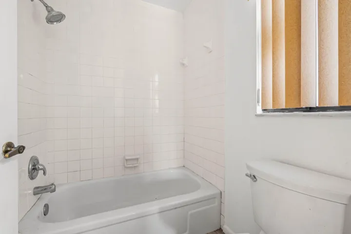 026-4585HollyLakeDrive-LakeWorth-FL-3346