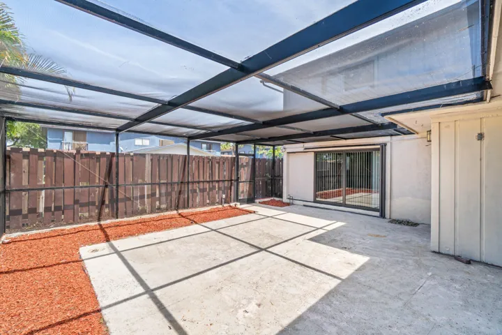 006-4585HollyLakeDrive-LakeWorth-FL-3346