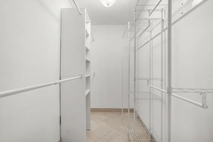 023-2105Southwest14thPlace-BoyntonBeach-