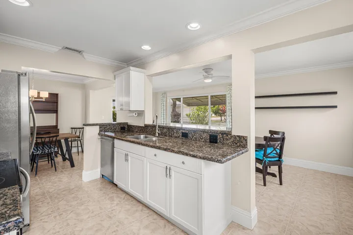 011-2105Southwest14thPlace-BoyntonBeach-