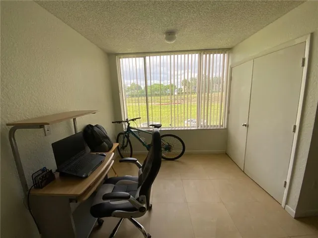 Living Area w Washer/Dryer Closet