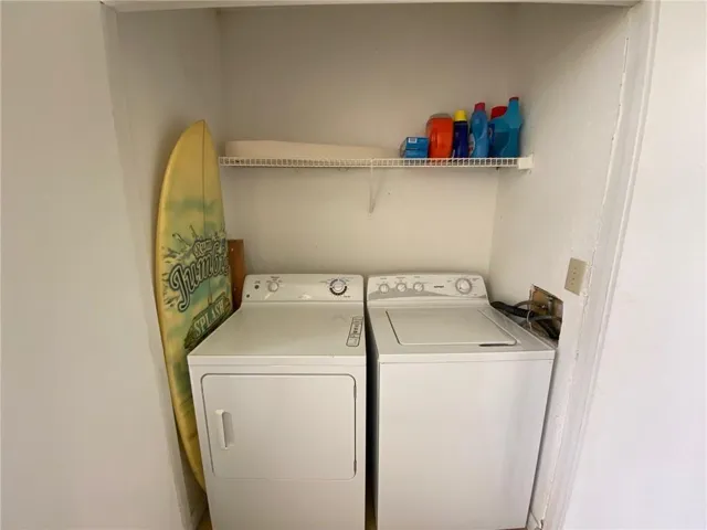 Full Sized Washer/Dryer