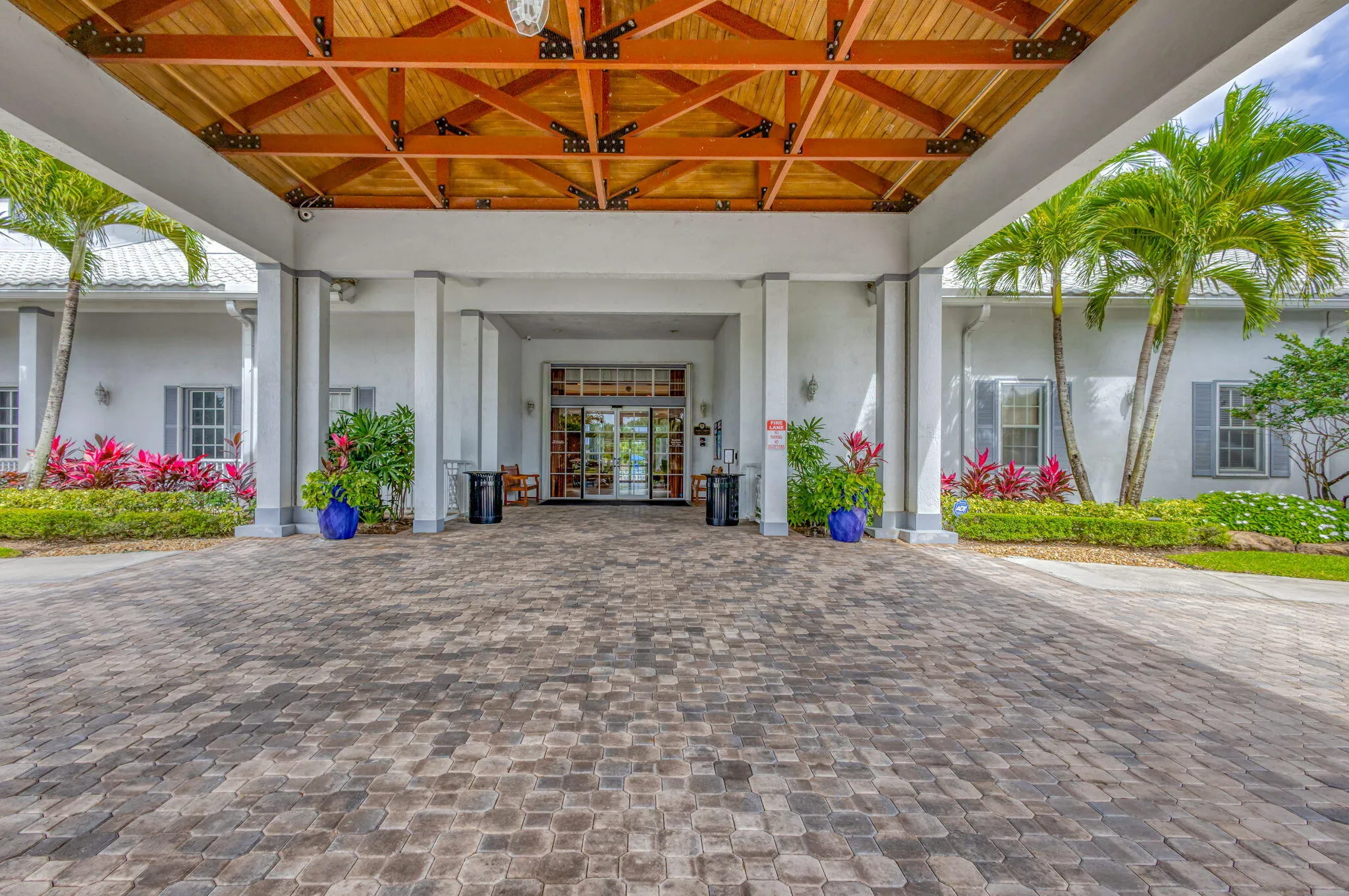 Club House & Amenities