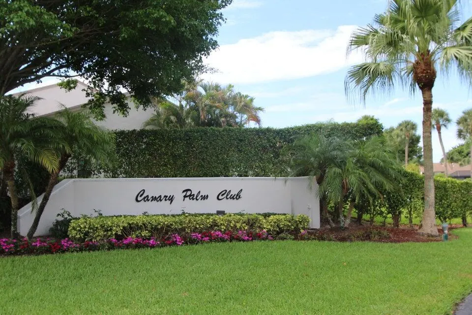 Canary Palm Club