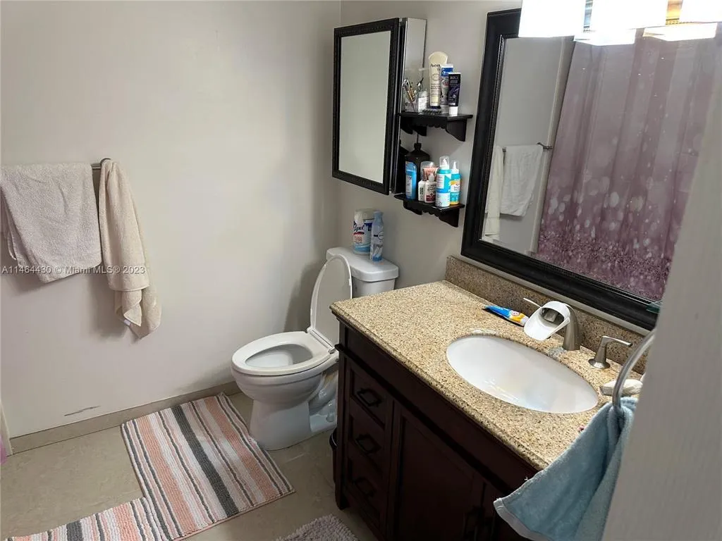 Bathroom1