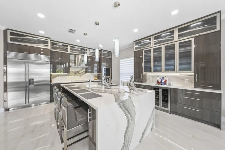 10980 Northwest 69th Pl - 23.jpg-FULL