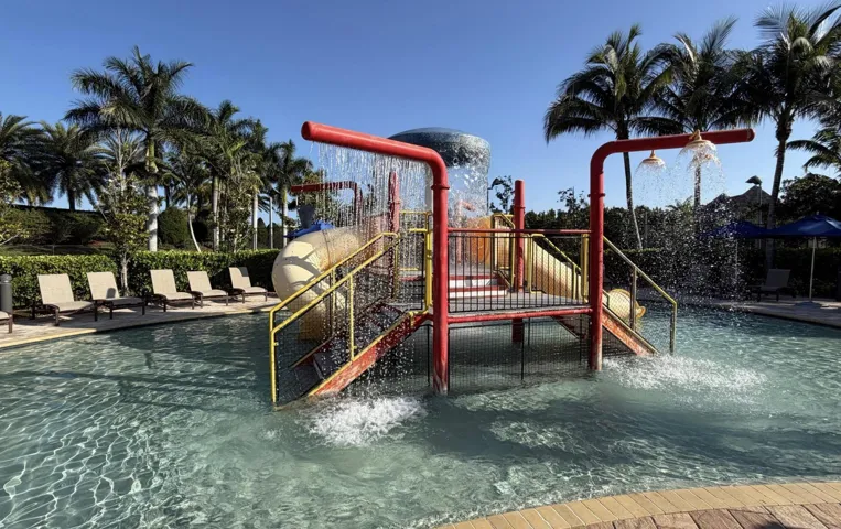 kids splash pool area