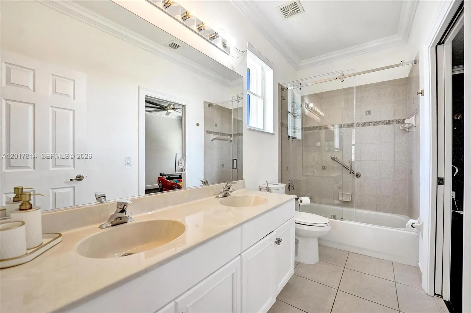 Property photo 137