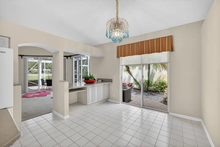 Kitchen Dining or Breakfast Area