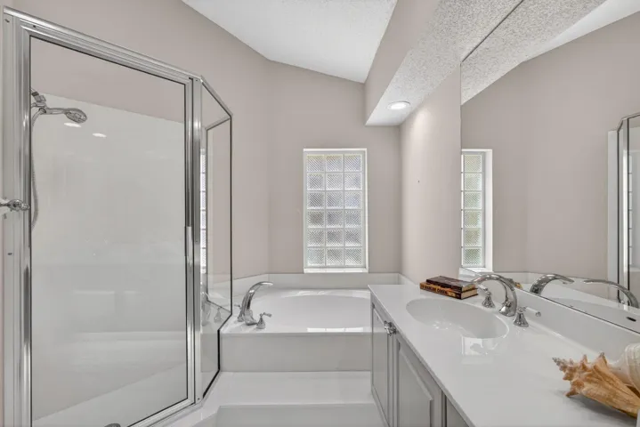 Master Bath Roman Tub