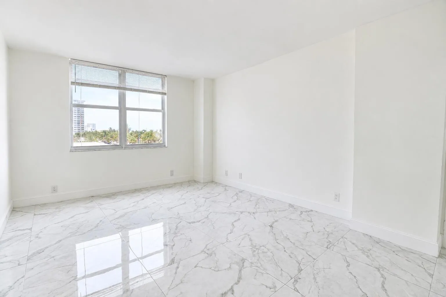 101 Briney Ave #401 19