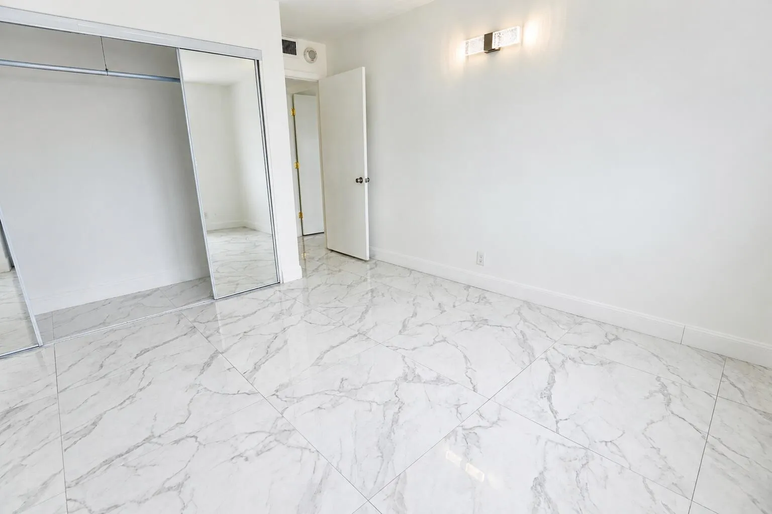 101 Briney Ave #401 28