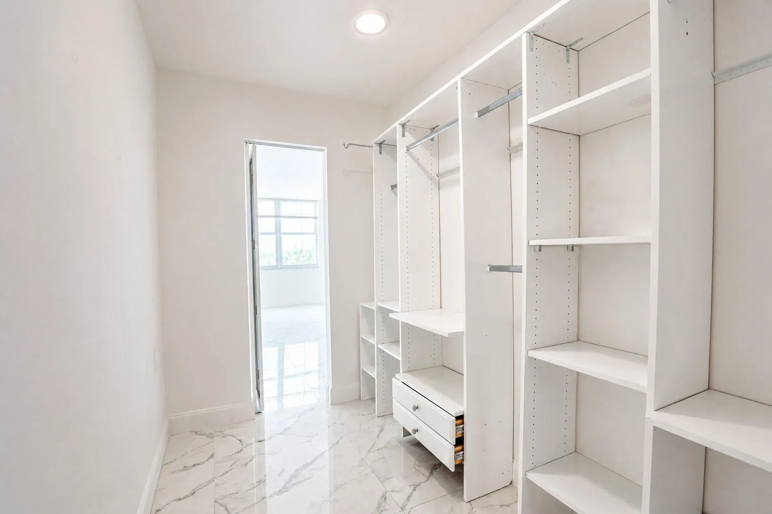 101 Briney Ave #401 22