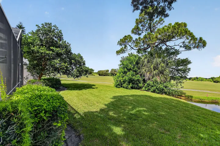 8081SEDoubleTreeDr(66)