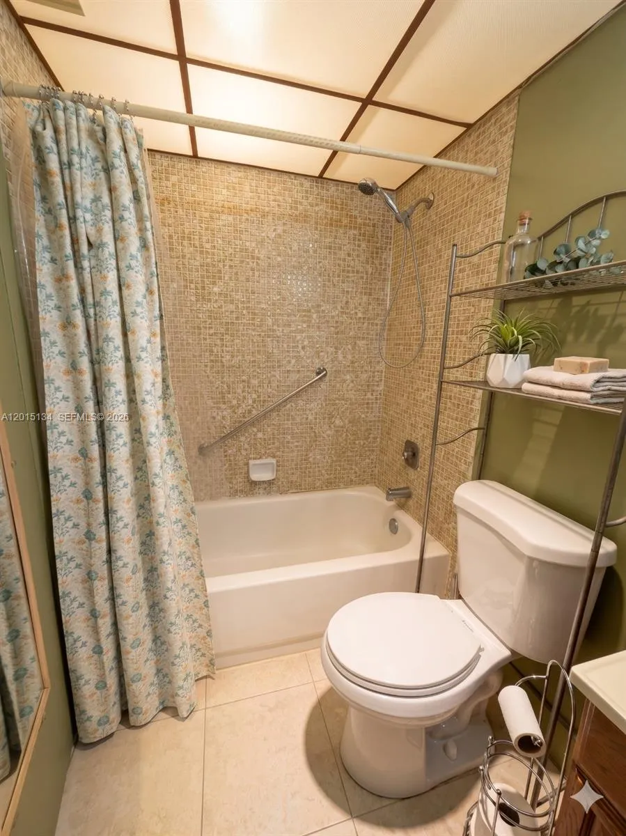 Convenient Shower & Tub combo