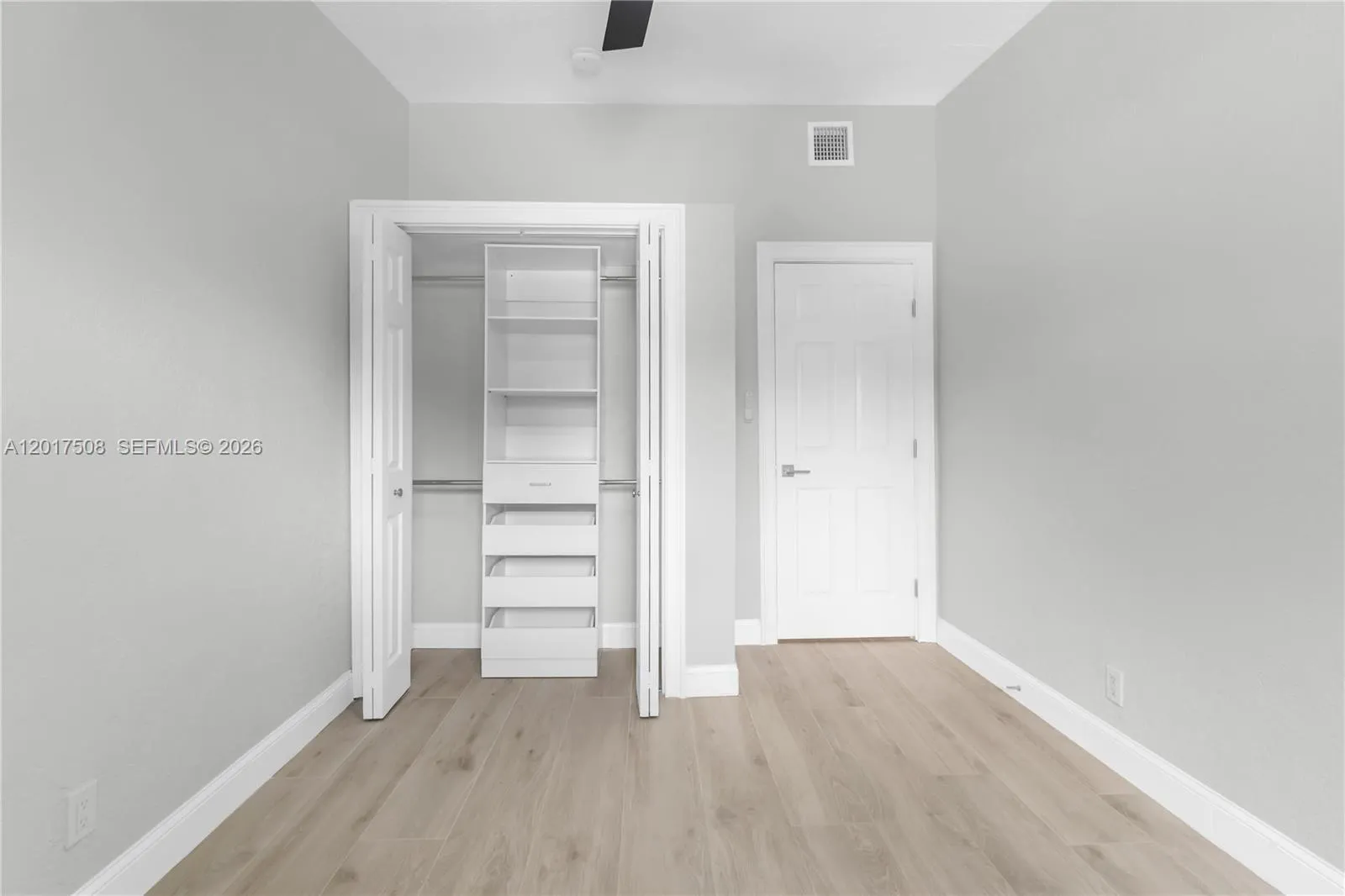 2nd Guest - Closet Built-Ins
