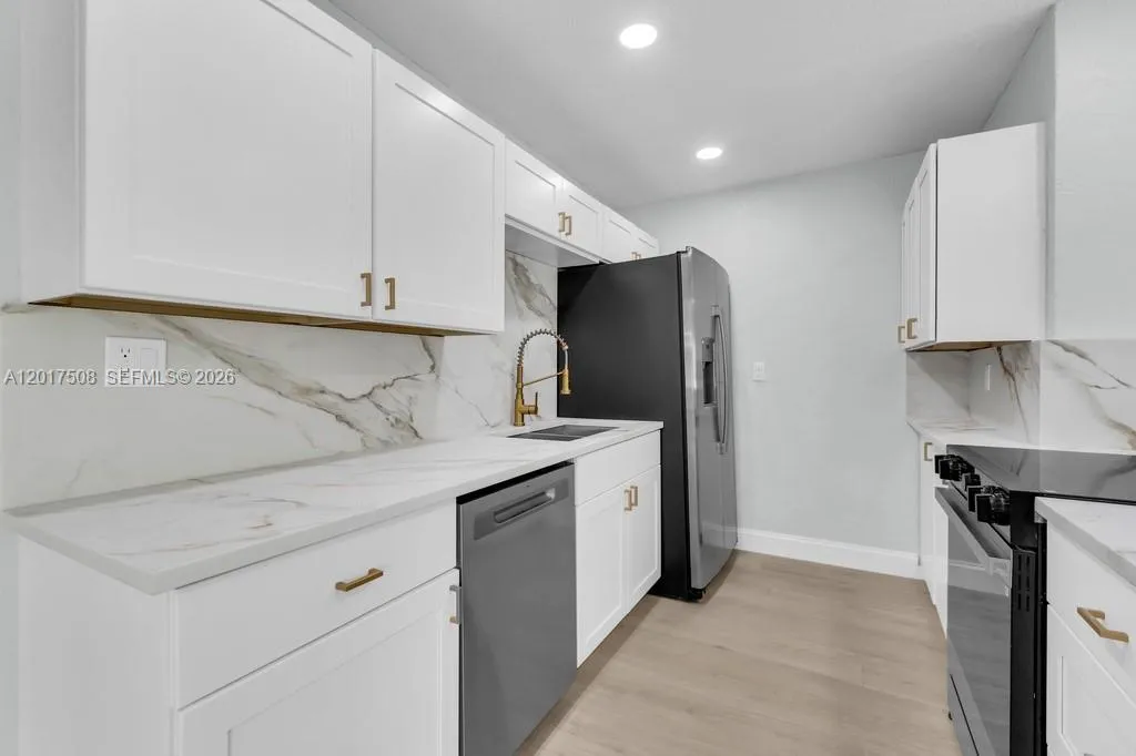 New White Shaker Cabinets