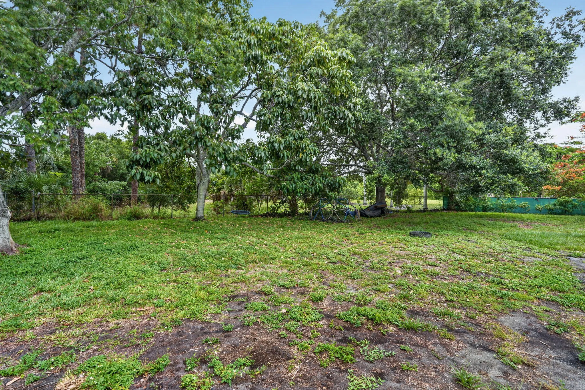 Property photo 32