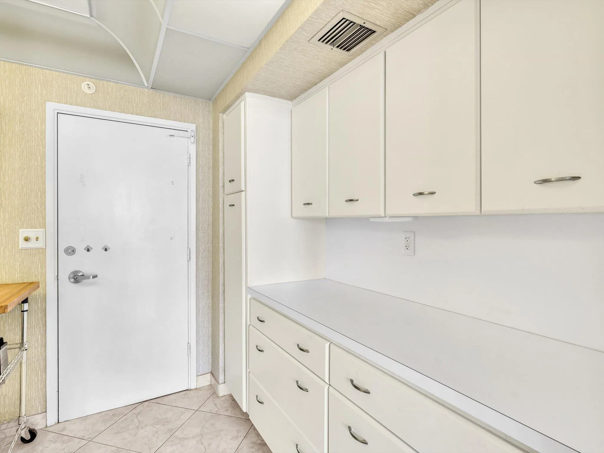 KItchen entry
