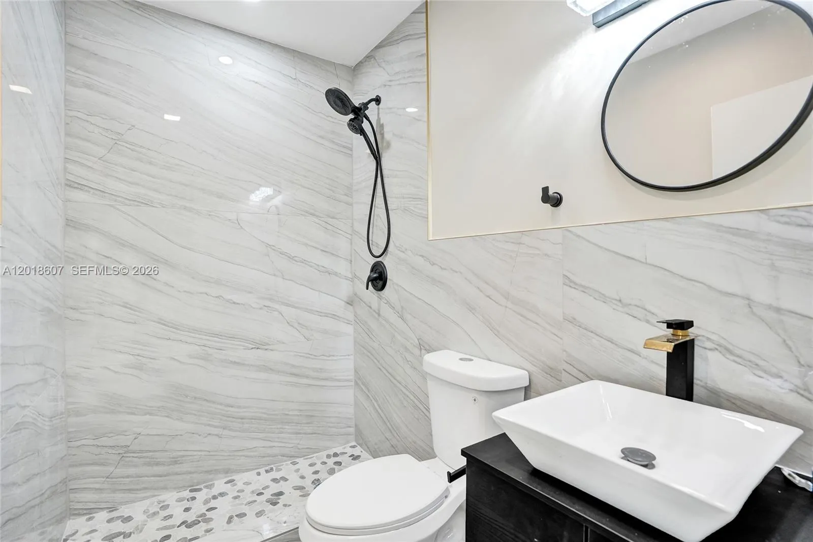 Hall bath with shower