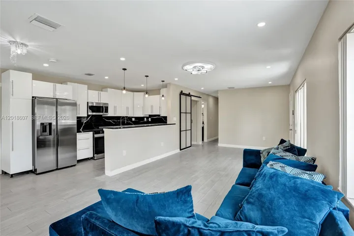 living/dining area