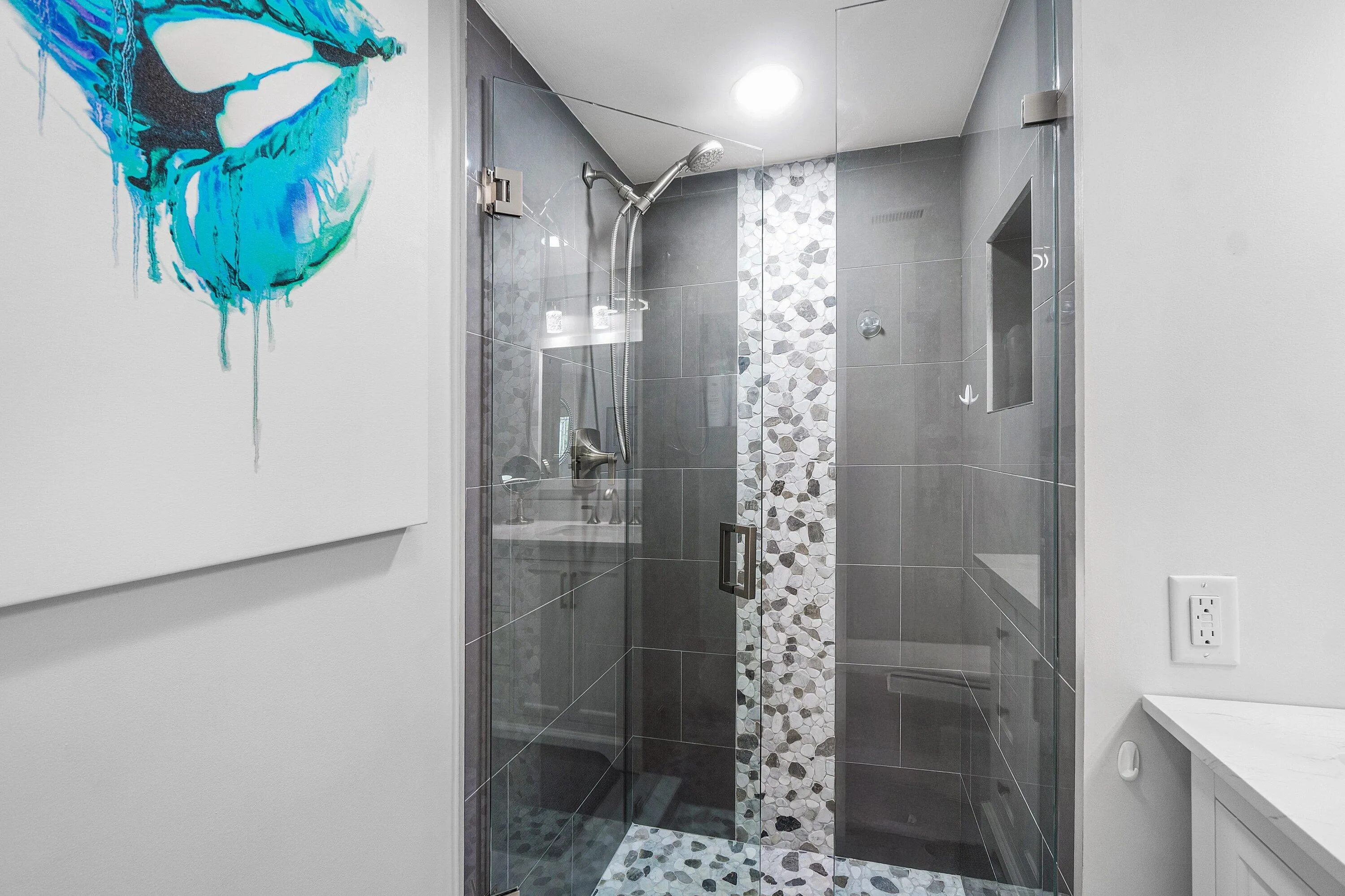 2nd bathroom