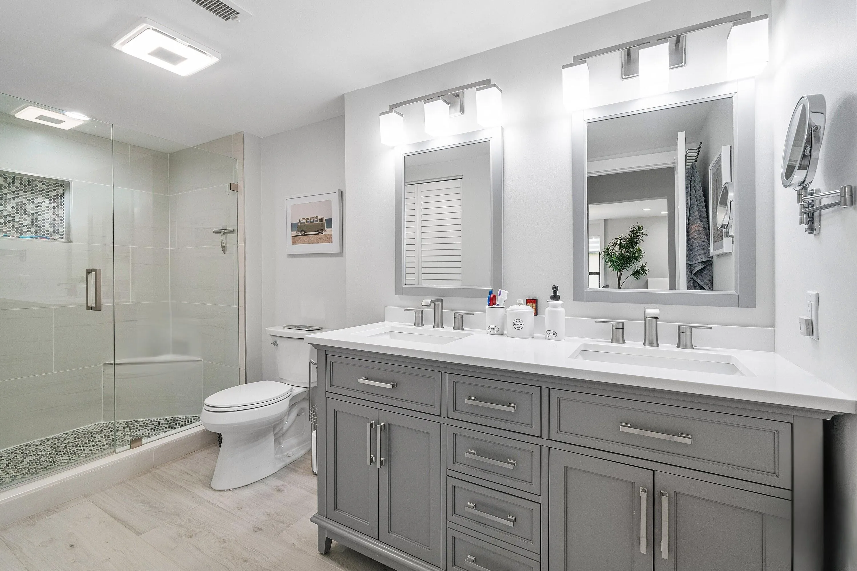 Primary Bathroom En-Suite