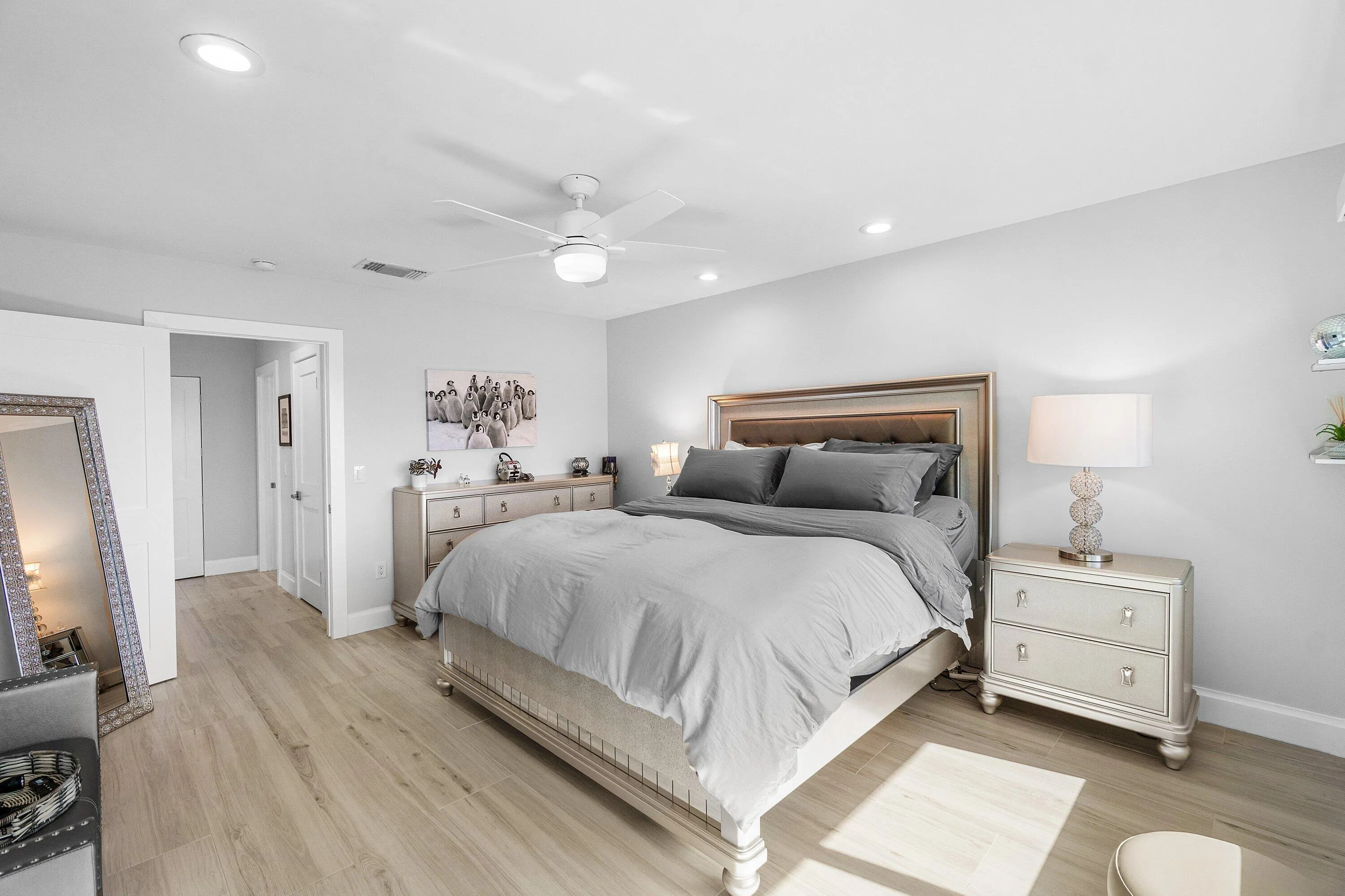 Primary Bedroom En-Suite