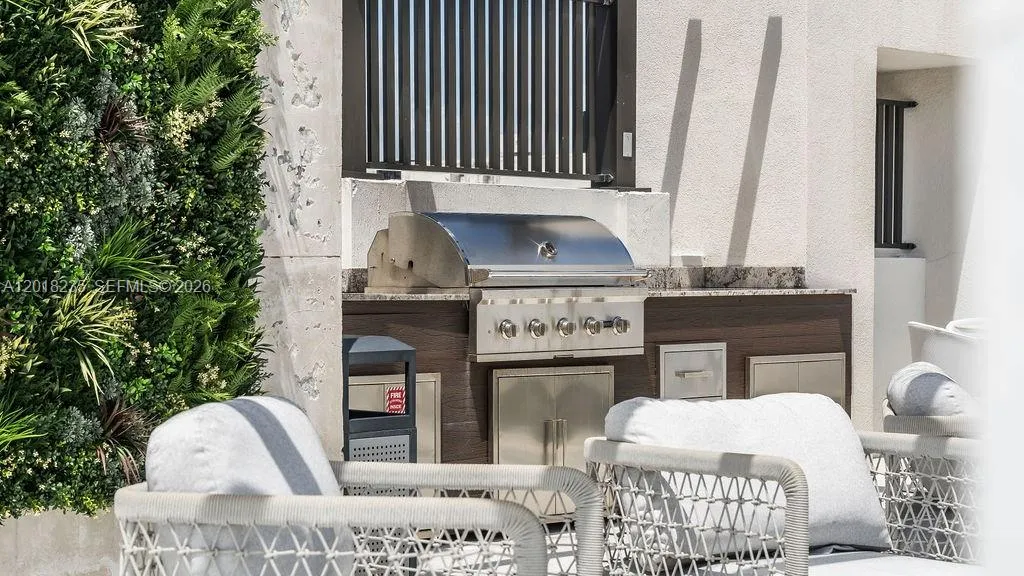 Property photo 93